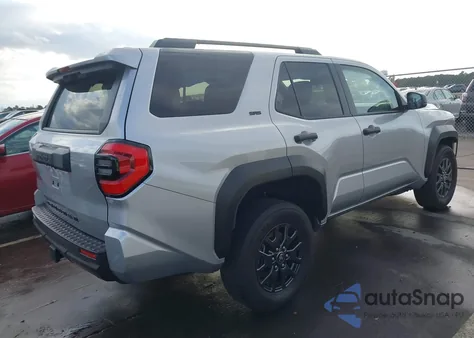 2025 Toyota 4Runner Sr5 z USA, uszkodzony, nr VIN JTEVA5AR3S5004512